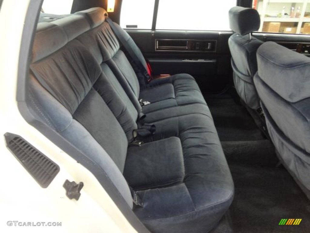 1992 Cadillac DeVille Sedan Rear Seat Photo #79374445