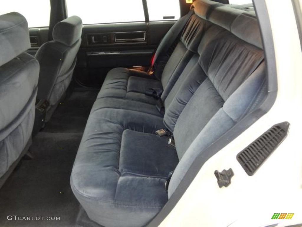 1992 Cadillac DeVille Sedan Rear Seat Photo #79374463