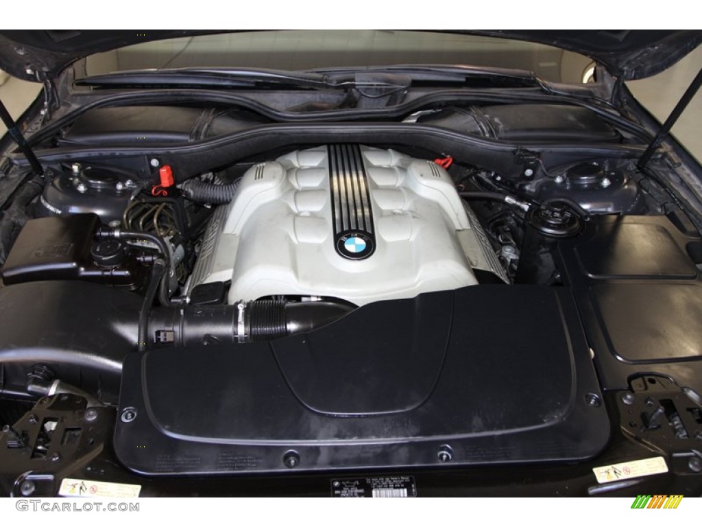 2005 BMW 7 Series 745Li Sedan Engine Photos