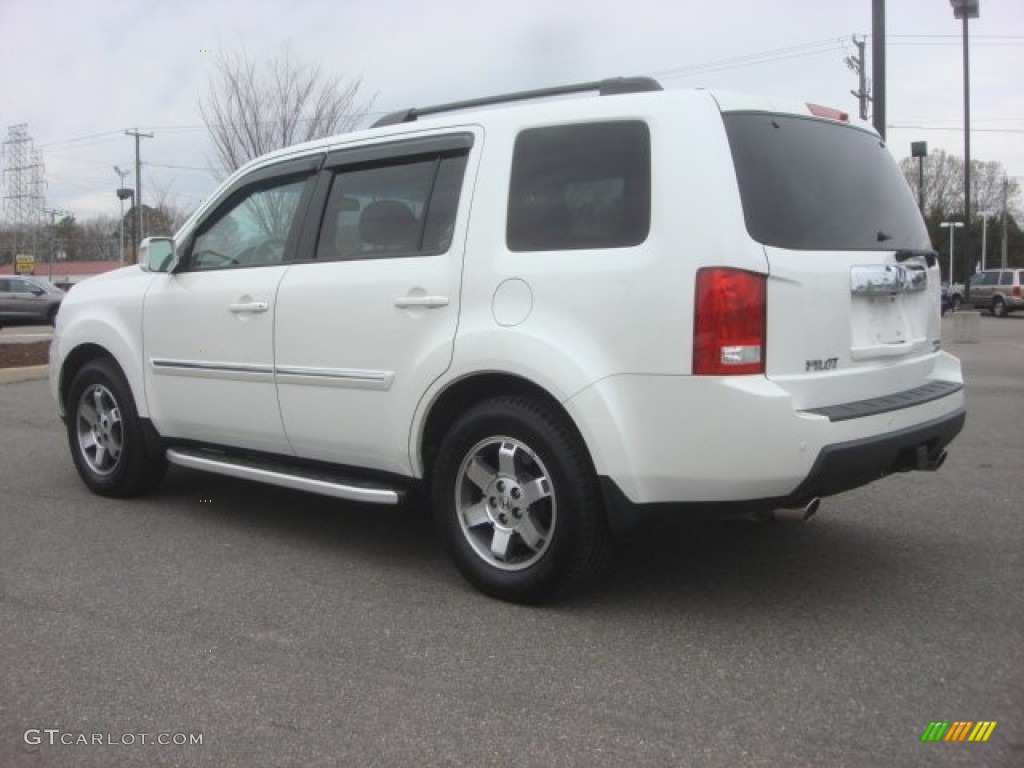 2011 Pilot Touring 4WD - White Diamond Pearl / Gray photo #4