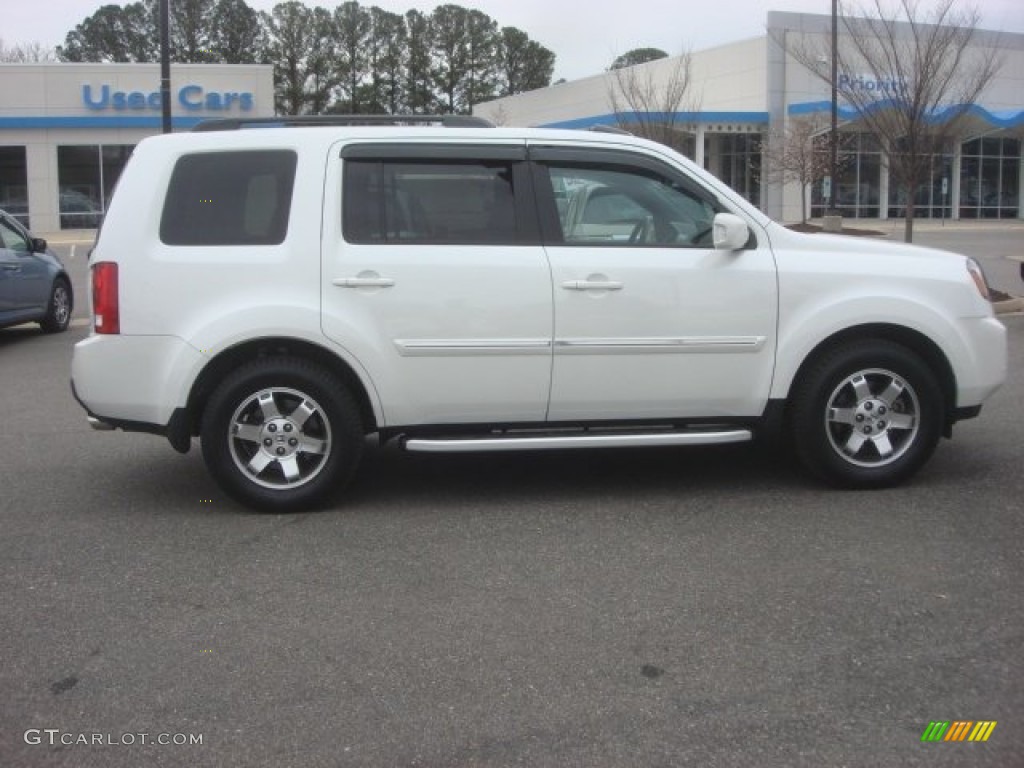 2011 Pilot Touring 4WD - White Diamond Pearl / Gray photo #6