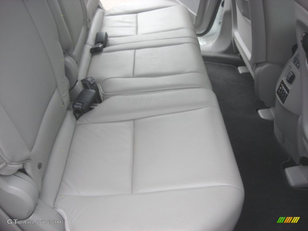 2011 Pilot Touring 4WD - White Diamond Pearl / Gray photo #17