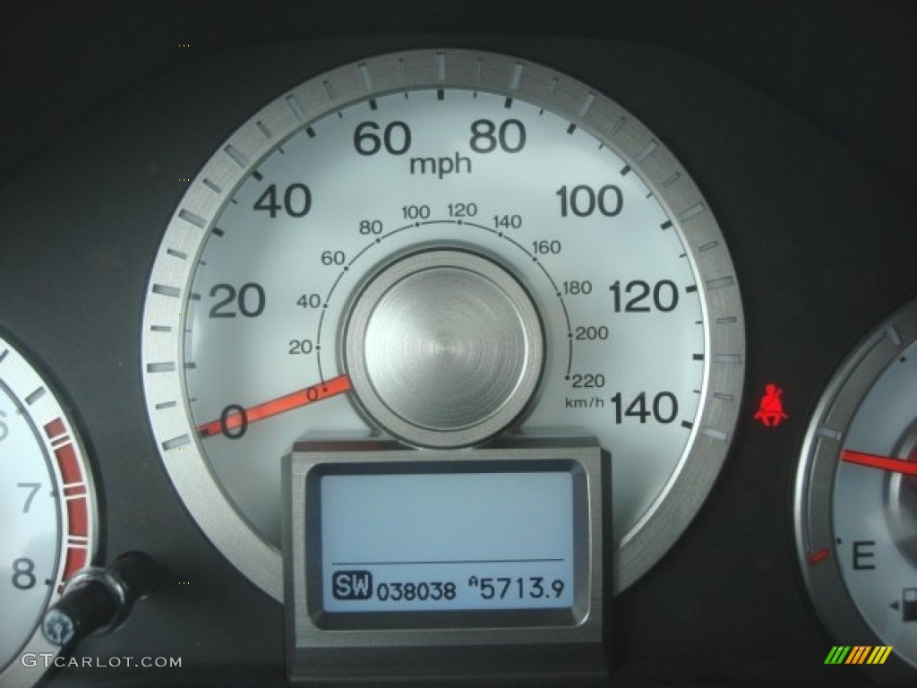 2011 Pilot Touring 4WD - White Diamond Pearl / Gray photo #24