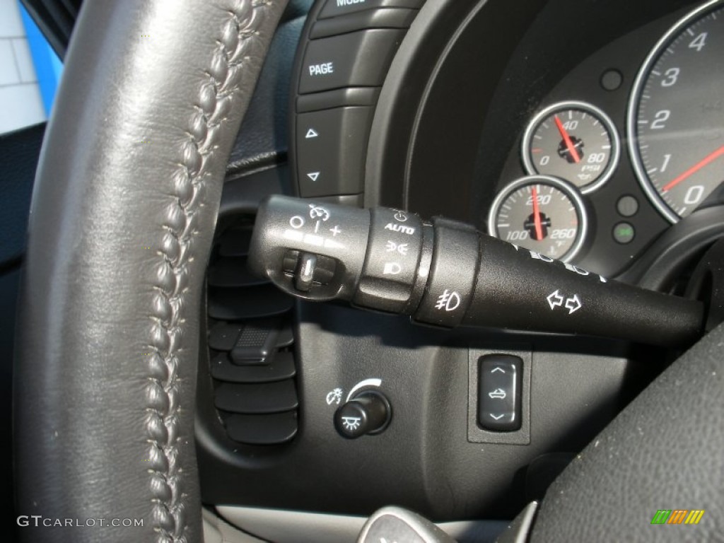 2009 Chevrolet Corvette Convertible Controls Photo #79377377