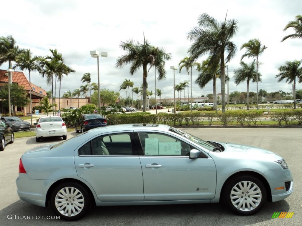 2010 Fusion Hybrid - Light Ice Blue Metallic / Medium Light Stone photo #5