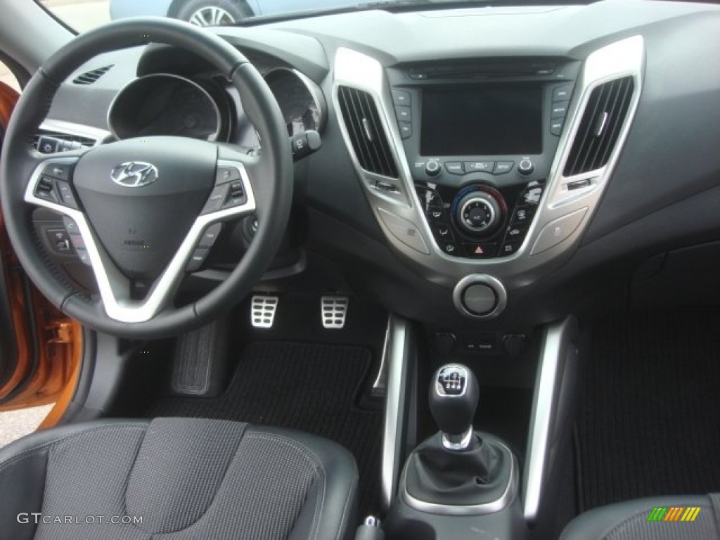 2012 Hyundai Veloster Standard Veloster Model Black Dashboard Photo #79378180