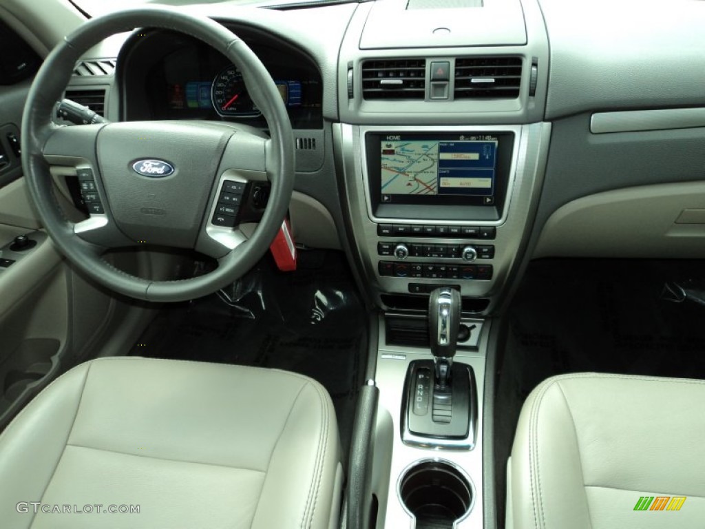 2010 Fusion Hybrid - Light Ice Blue Metallic / Medium Light Stone photo #25