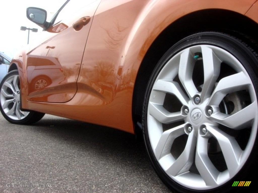 2012 Hyundai Veloster Standard Veloster Model Wheel Photo #79378449