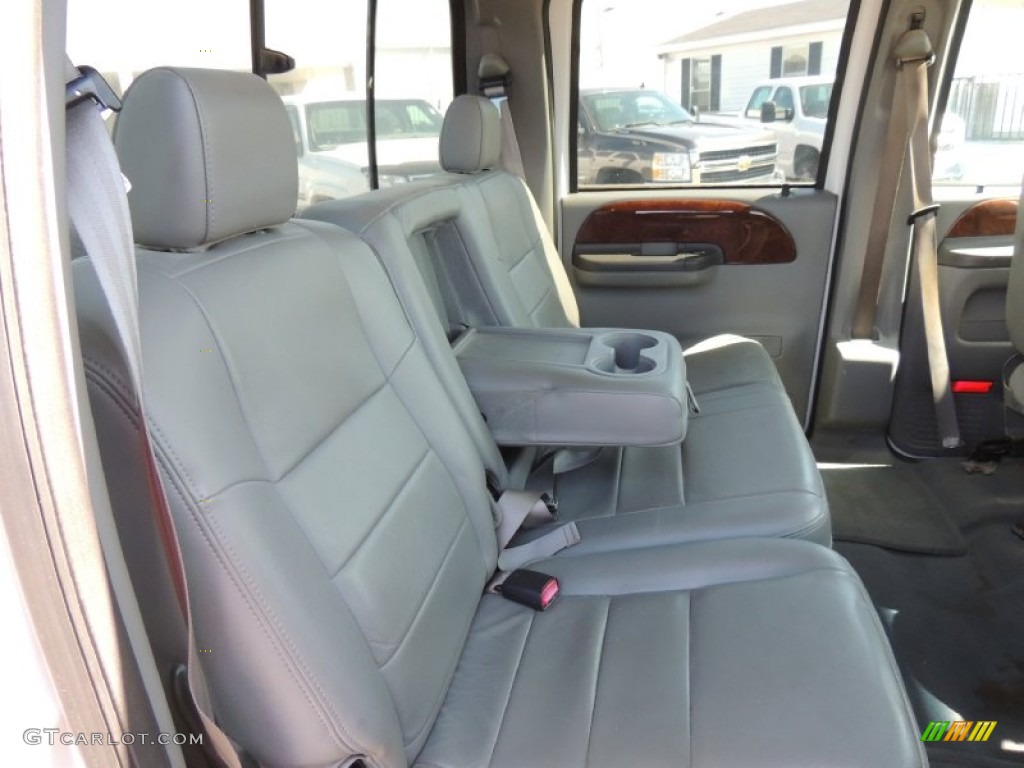 2004 F250 Super Duty Lariat Crew Cab - Oxford White / Medium Flint photo #8