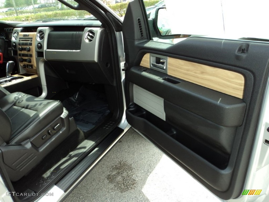 2011 F150 Lariat SuperCrew 4x4 - Ingot Silver Metallic / Black photo #20