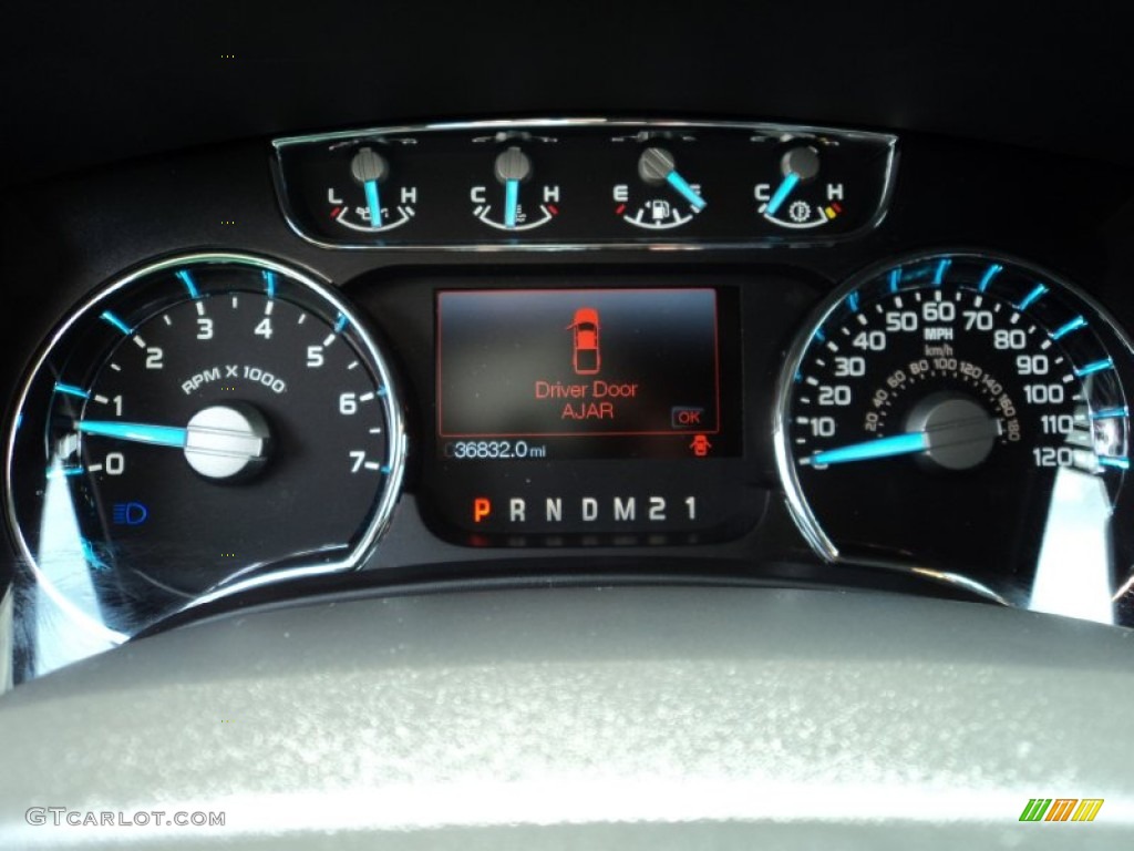 2011 F150 Lariat SuperCrew 4x4 - Ingot Silver Metallic / Black photo #32