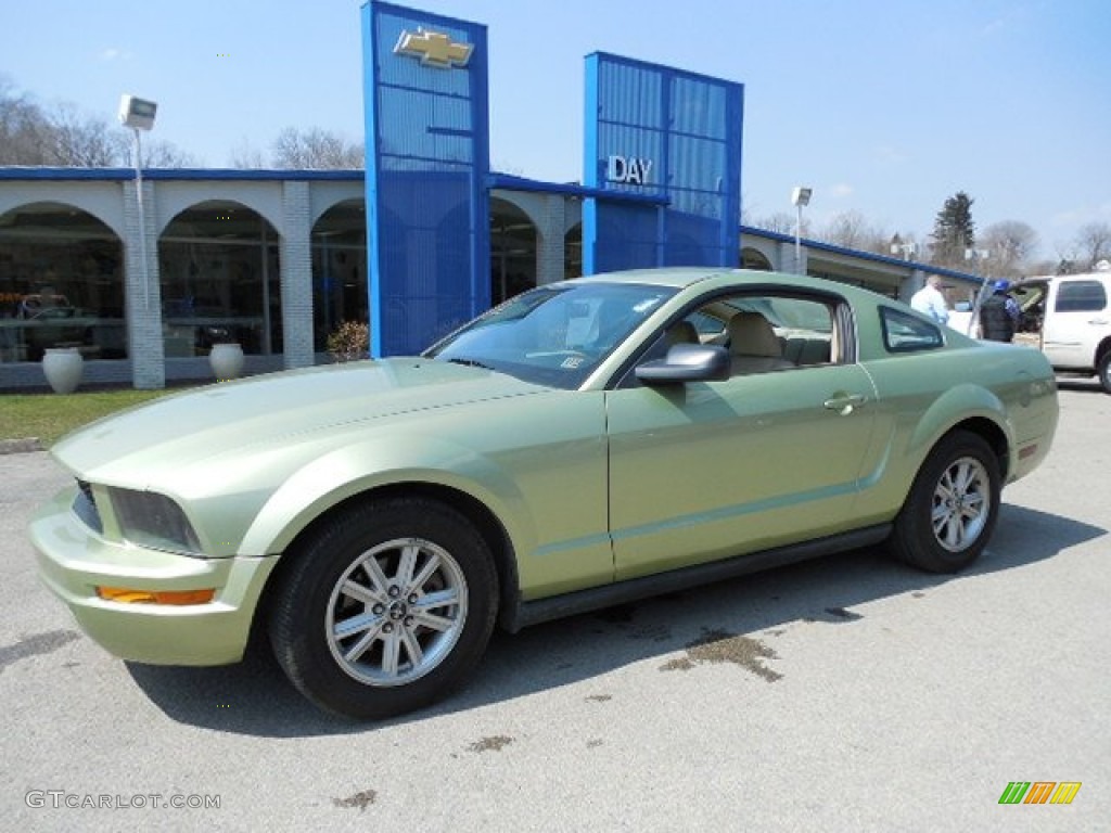 2005 Mustang V6 Deluxe Coupe - Legend Lime Metallic / Medium Parchment photo #1