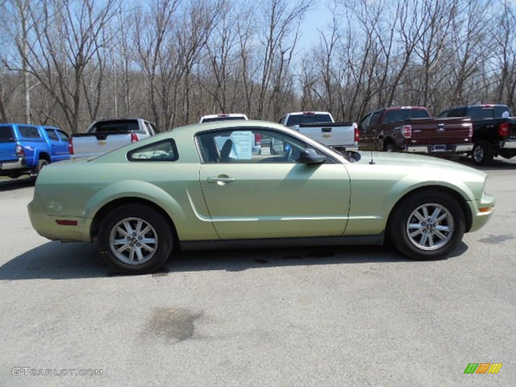 2005 Mustang V6 Deluxe Coupe - Legend Lime Metallic / Medium Parchment photo #7