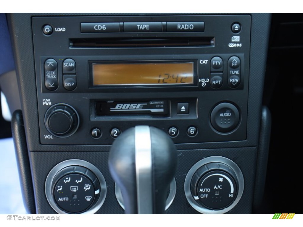2005 Nissan 350Z Touring Coupe Audio System Photos