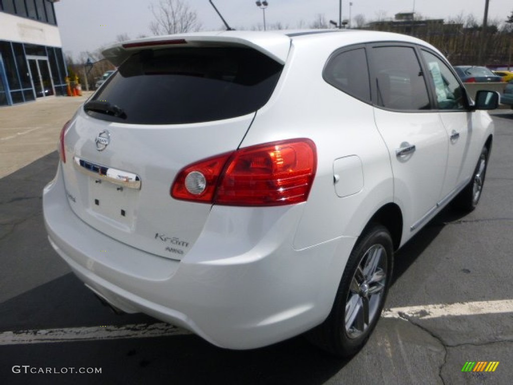 2011 Rogue S AWD Krom Edition - Pearl White / Black photo #3