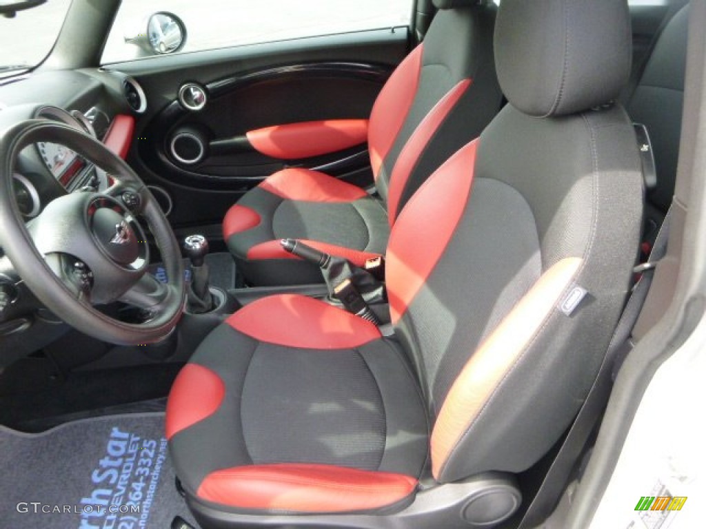 Rooster Red/Carbon Black Interior 2011 Mini Cooper Hardtop Photo #79384975