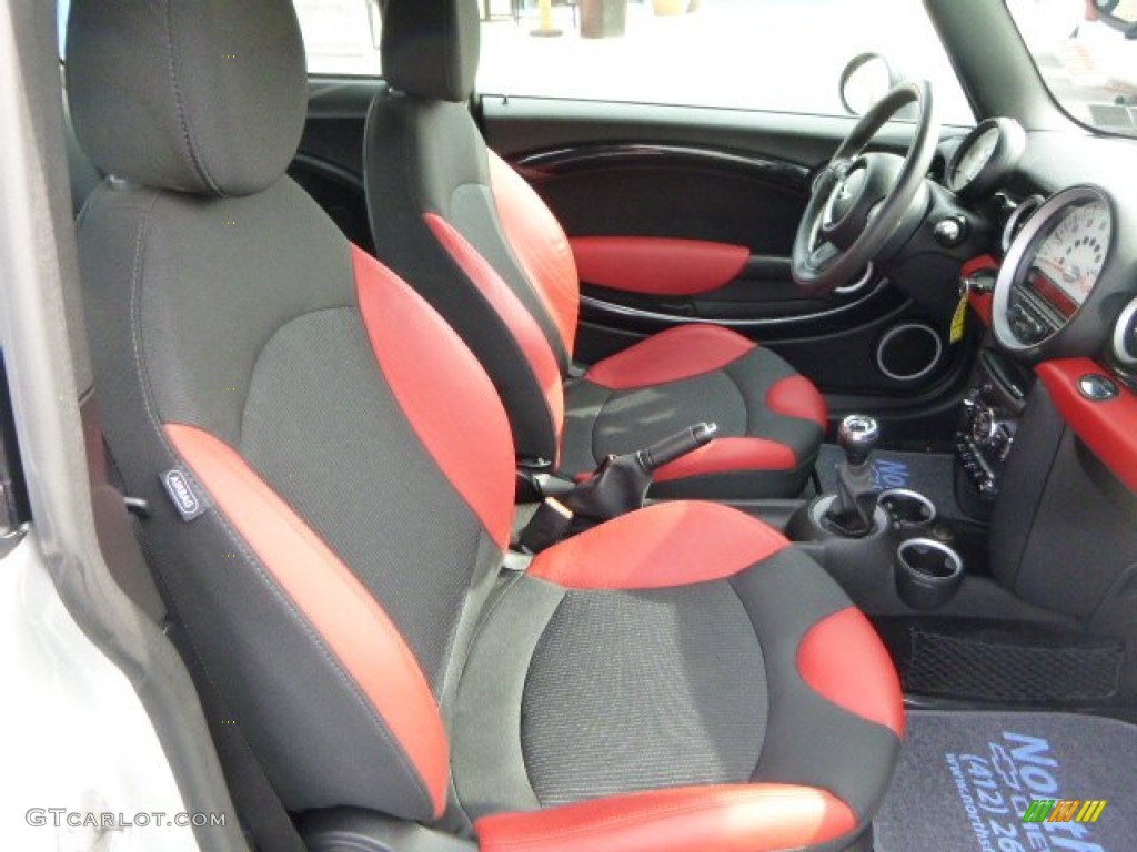 Rooster Red/Carbon Black Interior 2011 Mini Cooper Hardtop Photo #79385009
