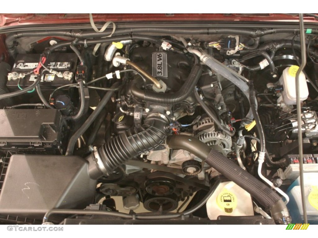 2010 Jeep Wrangler Sahara 4x4 Engine Photos