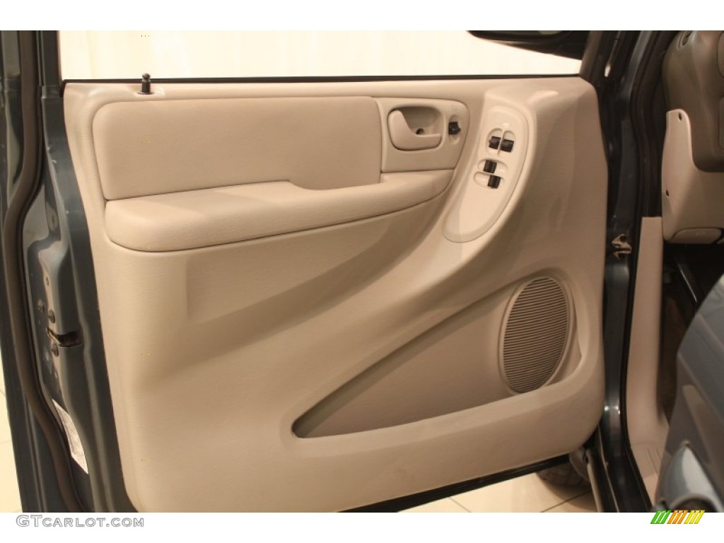 2006 Grand Caravan SXT - Magnesium Pearl / Dark Khaki/Light Graystone photo #4