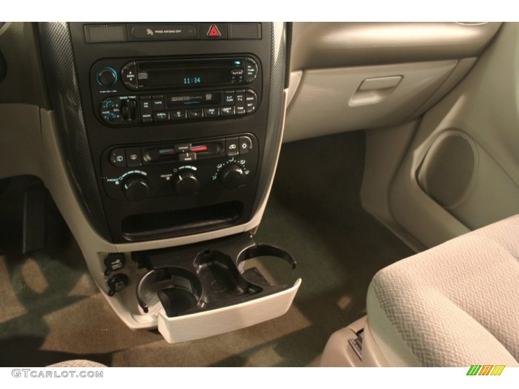 2006 Grand Caravan SXT - Magnesium Pearl / Dark Khaki/Light Graystone photo #10