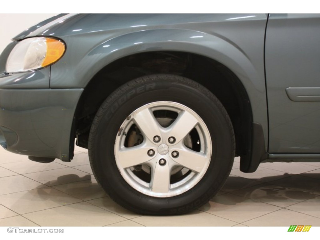 2006 Grand Caravan SXT - Magnesium Pearl / Dark Khaki/Light Graystone photo #17