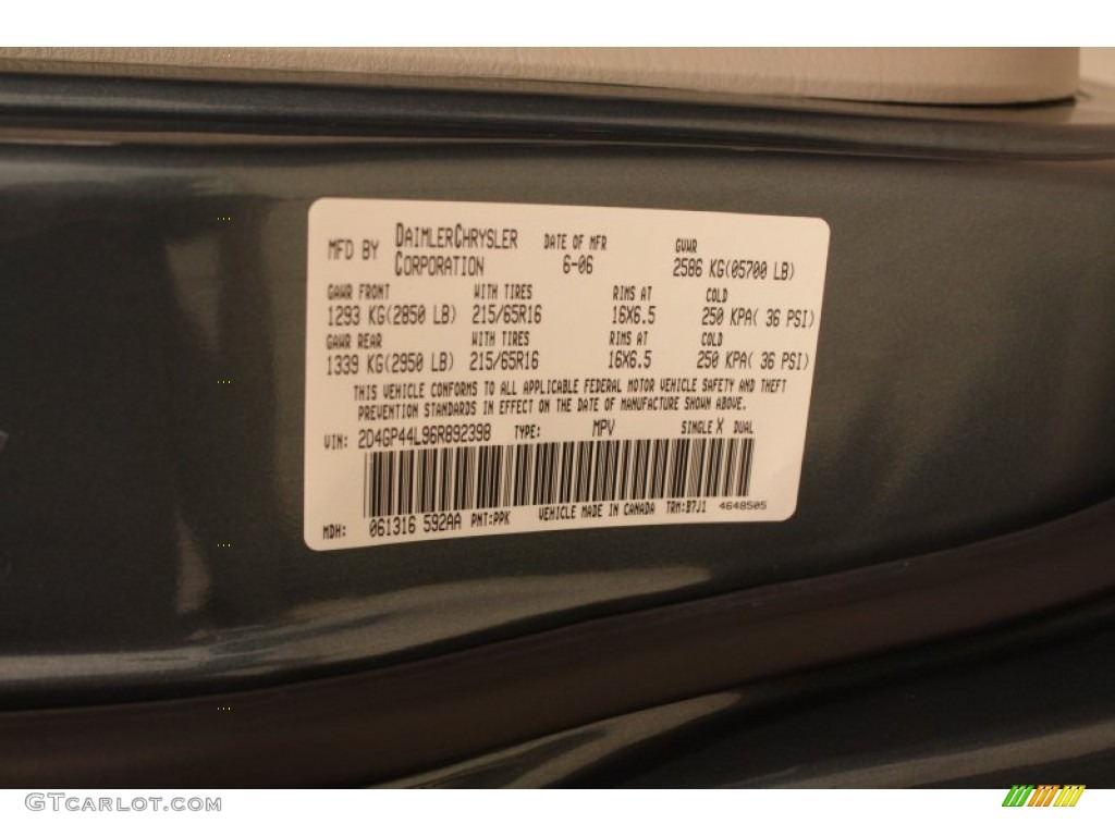 2006 Grand Caravan SXT - Magnesium Pearl / Dark Khaki/Light Graystone photo #18