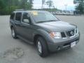 2006 Storm Grey Metallic Nissan Pathfinder SE 4x4  photo #3