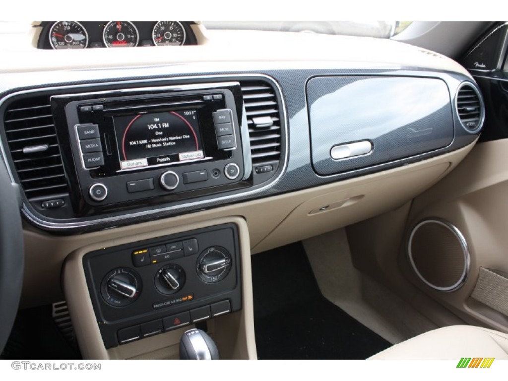 2013 Volkswagen Beetle Turbo Convertible Controls Photo #79397549