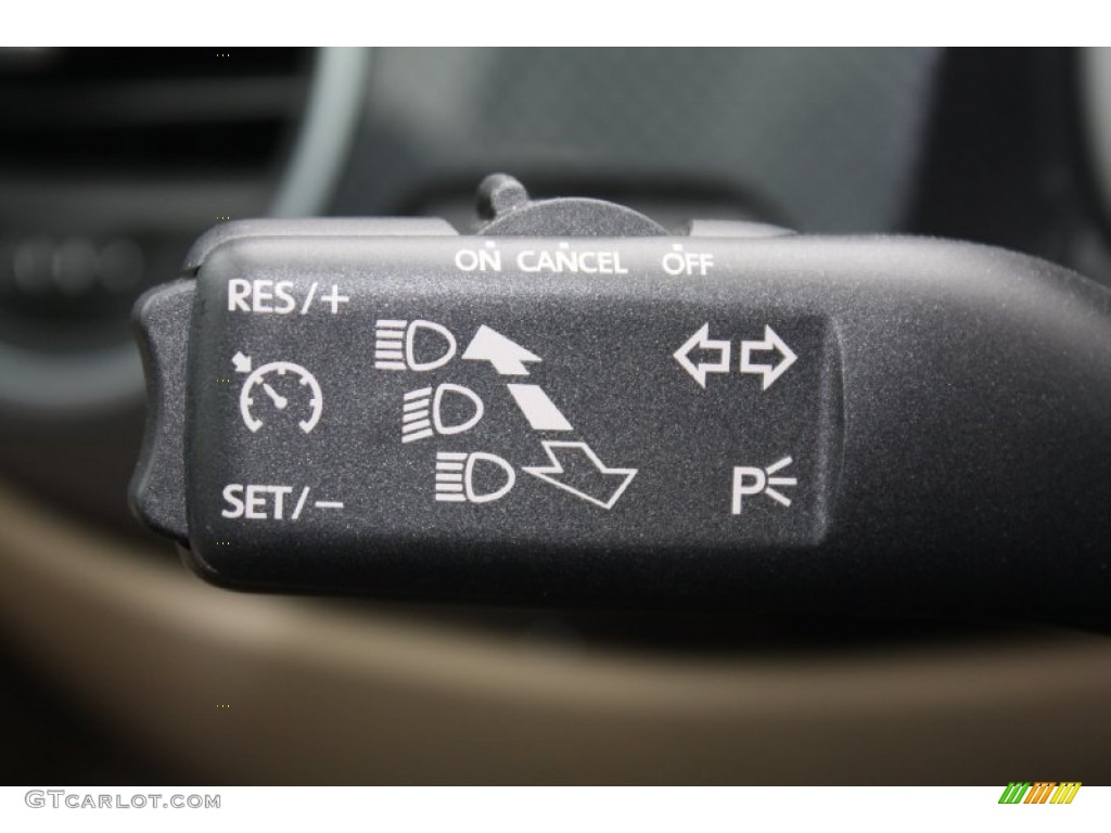2013 Volkswagen Beetle Turbo Convertible Controls Photo #79397761
