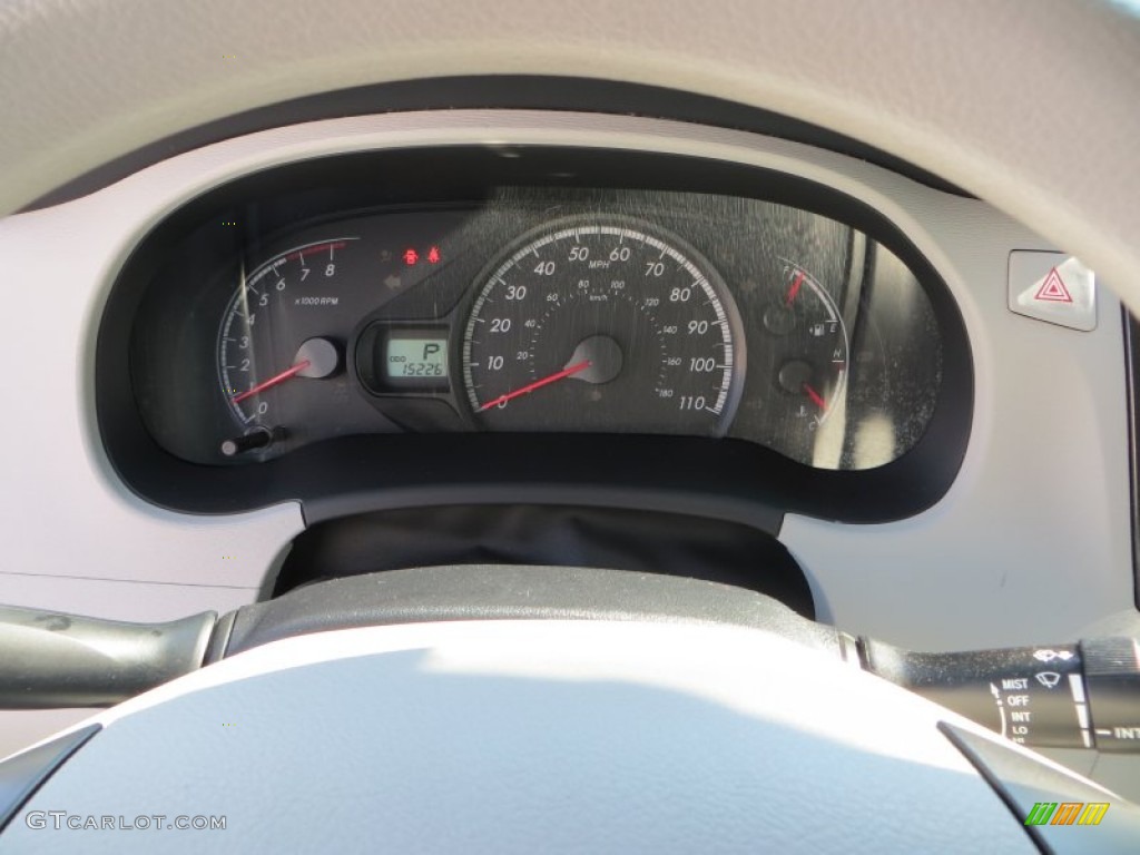 2012 Sienna LE - Silver Sky Metallic / Light Gray photo #42