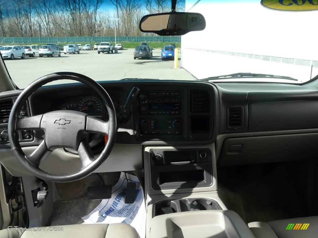 2003 Suburban 1500 Z71 4x4 - Light Pewter Metallic / Gray/Dark Charcoal photo #16