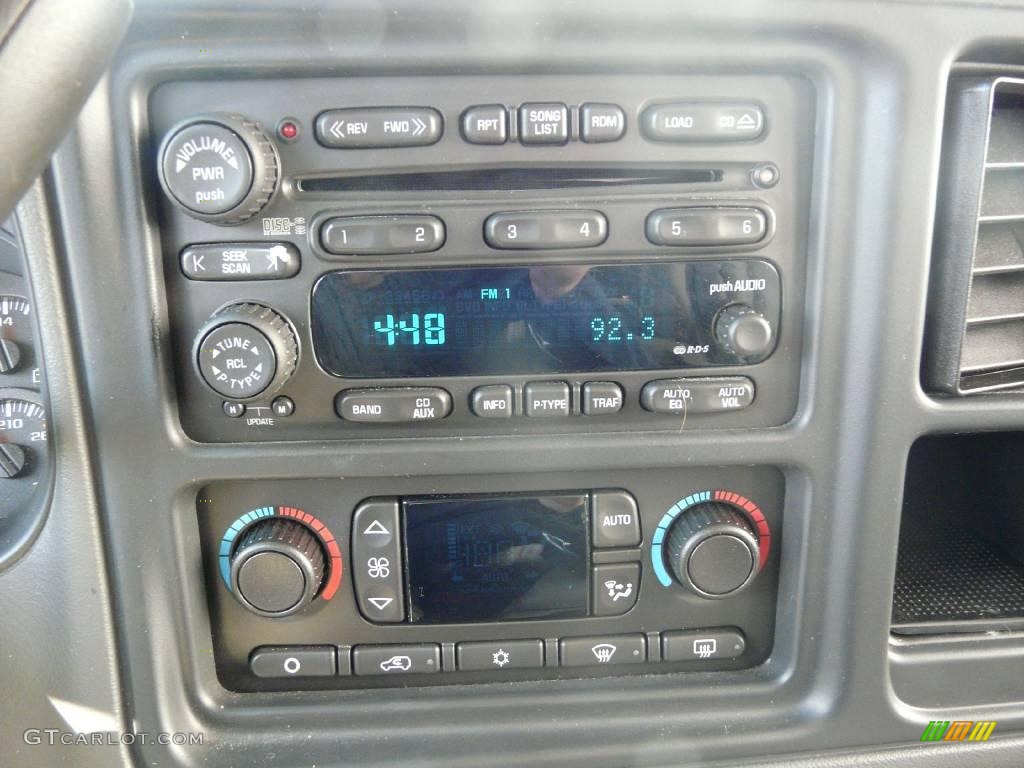 2003 Suburban 1500 Z71 4x4 - Light Pewter Metallic / Gray/Dark Charcoal photo #20