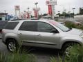 2007 Silver Pearl Saturn Outlook XE  photo #6