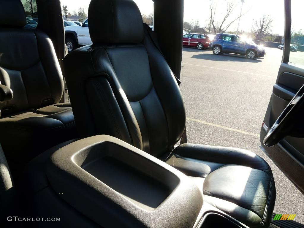 2003 Suburban 1500 Z71 4x4 - Light Pewter Metallic / Gray/Dark Charcoal photo #24