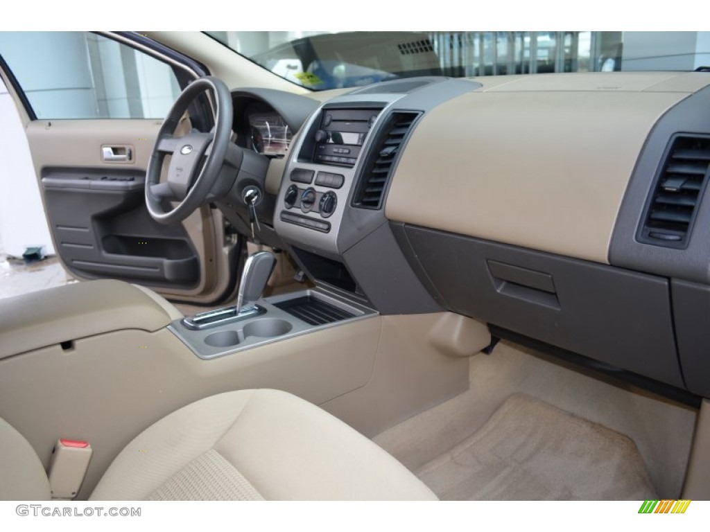 2007 Ford Edge SE AWD Camel Dashboard Photo #79403773
