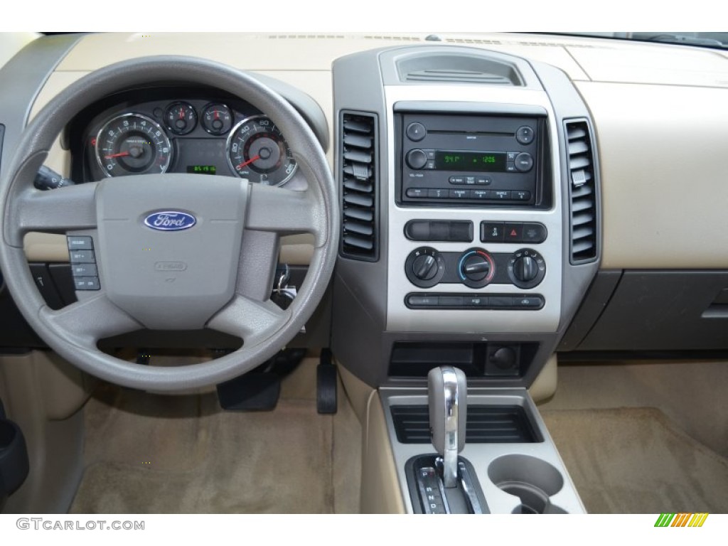 2007 Ford Edge SE AWD Camel Dashboard Photo #79403857