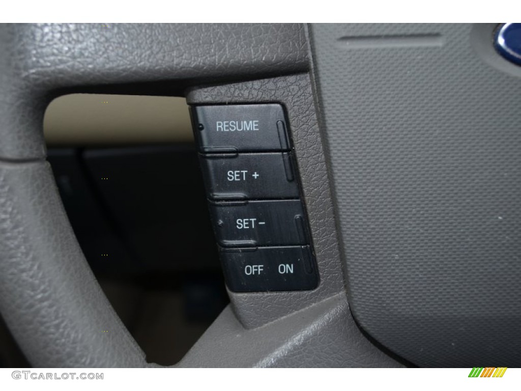 2007 Ford Edge SE AWD Controls Photo #79403944