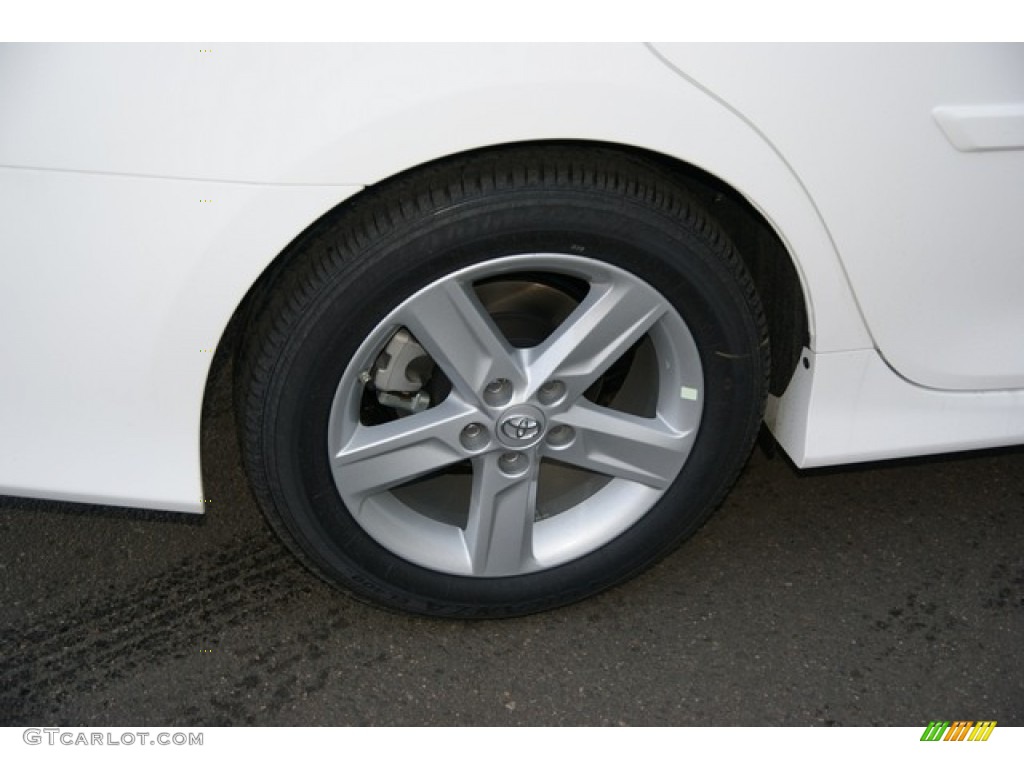2013 Camry SE - Super White / Black/Ash photo #9