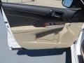 2013 Super White Toyota Camry XLE V6  photo #21