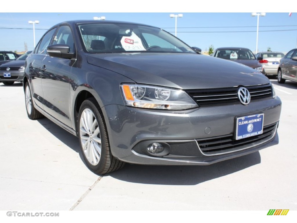 2013 Jetta SEL Sedan - Platinum Gray Metallic / Titan Black photo #1