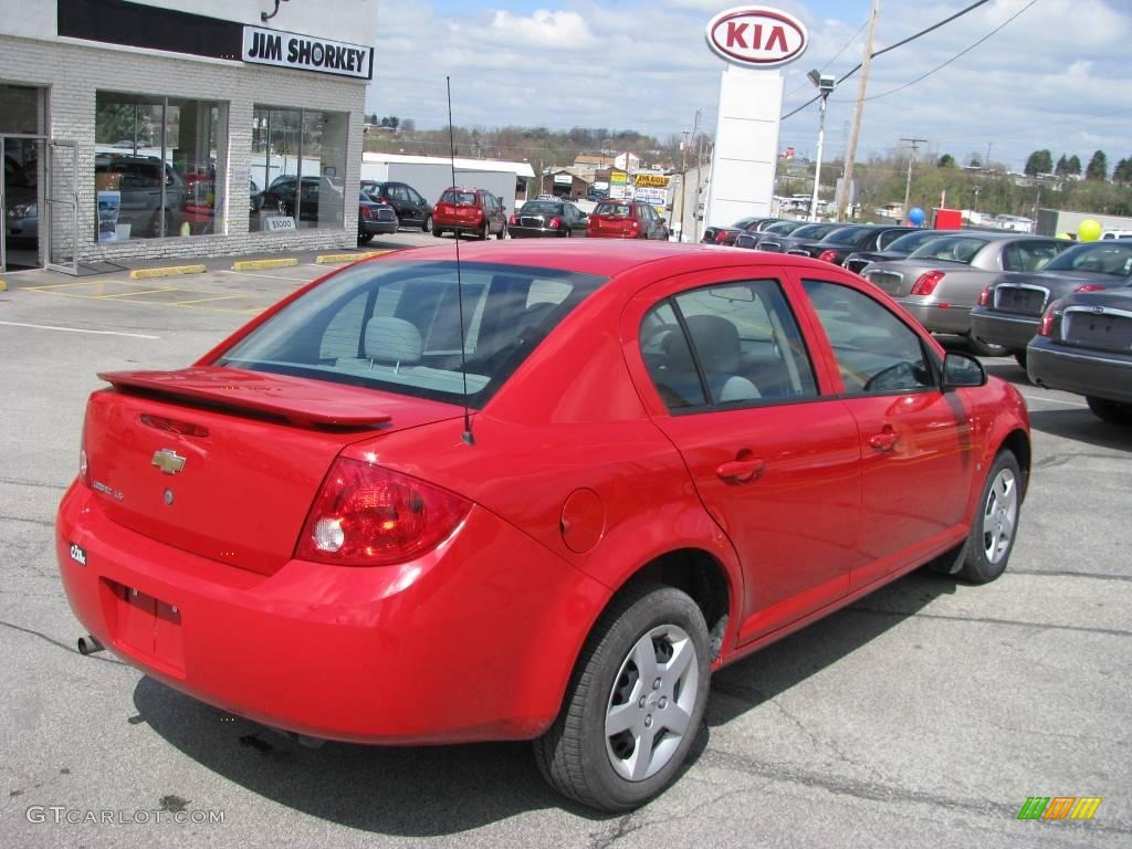 2007 Cobalt LS Sedan - Victory Red / Gray photo #3