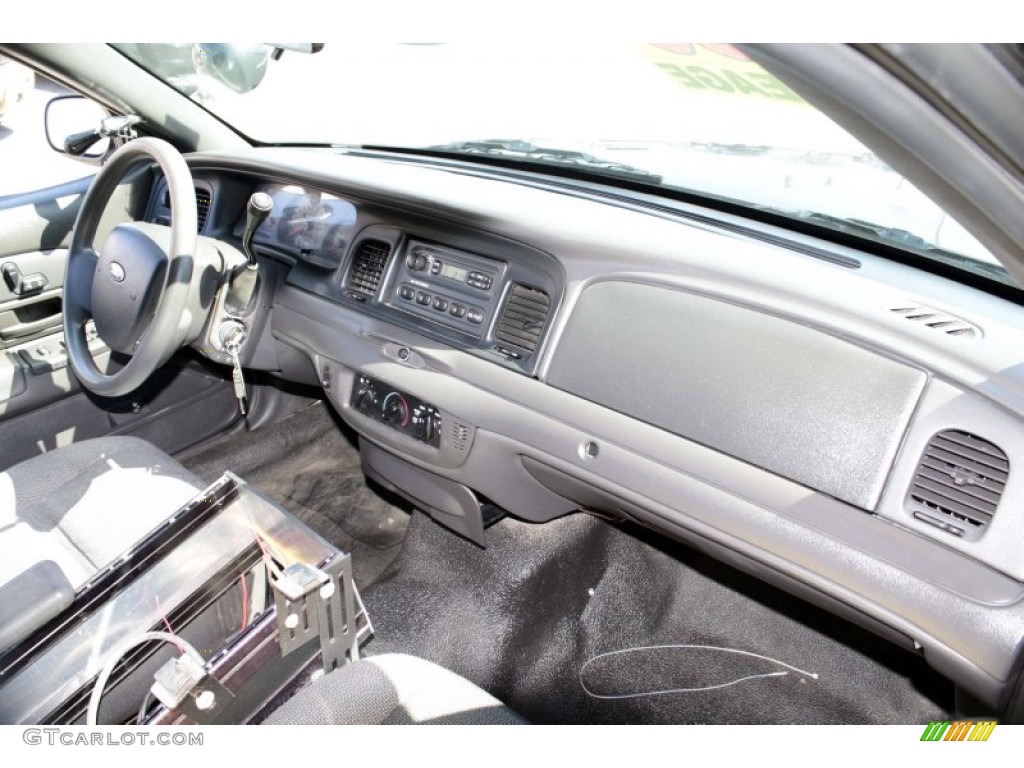 2005 Crown Victoria Police Interceptor - Black and White / Dark Charcoal photo #6