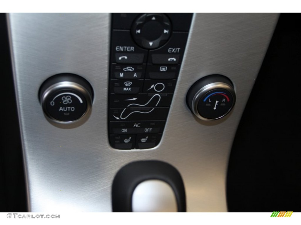 2013 C70 T5 - Ember Black Metallic / Off Black photo #17