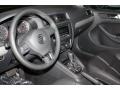 Black Uni - Jetta SE Sedan Photo No. 11