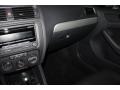 Black Uni - Jetta SE Sedan Photo No. 14