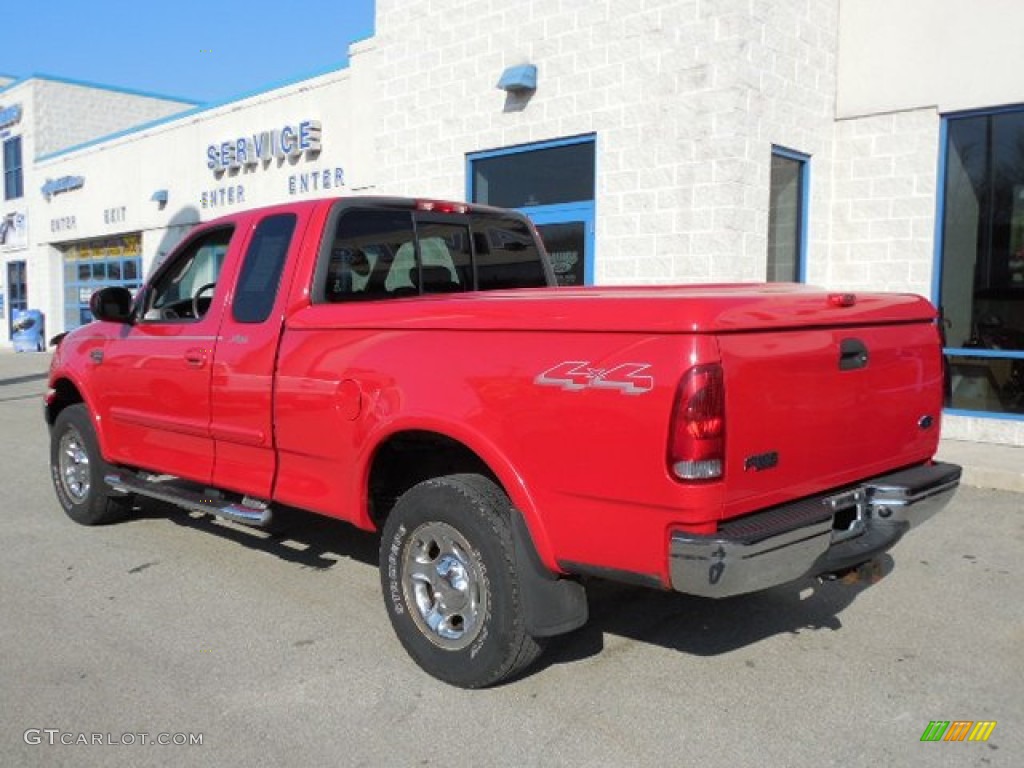 2001 F150 Lariat SuperCab 4x4 - Bright Red / Medium Graphite photo #3