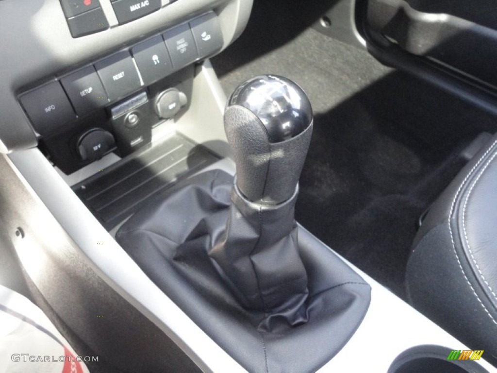 2010 Ford Focus SEL Sedan Transmission Photos