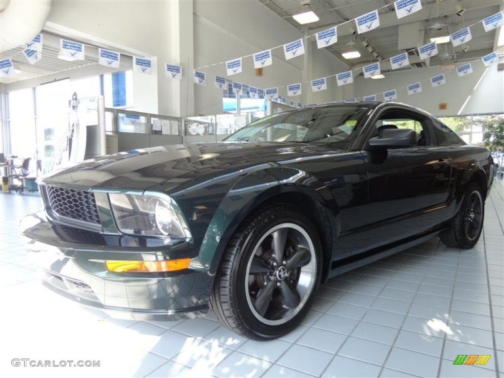 2008 Mustang Bullitt Coupe - Highland Green Metallic / Dark Charcoal photo #3