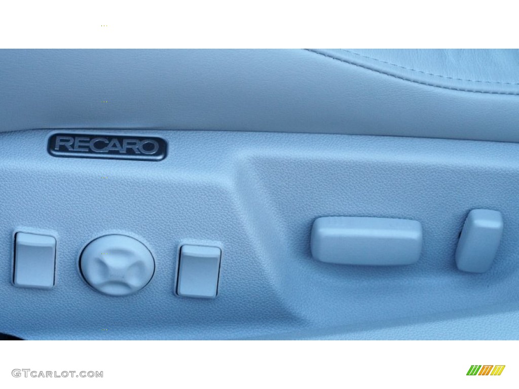 2013 Cadillac CTS Coupe Controls Photo #79419982