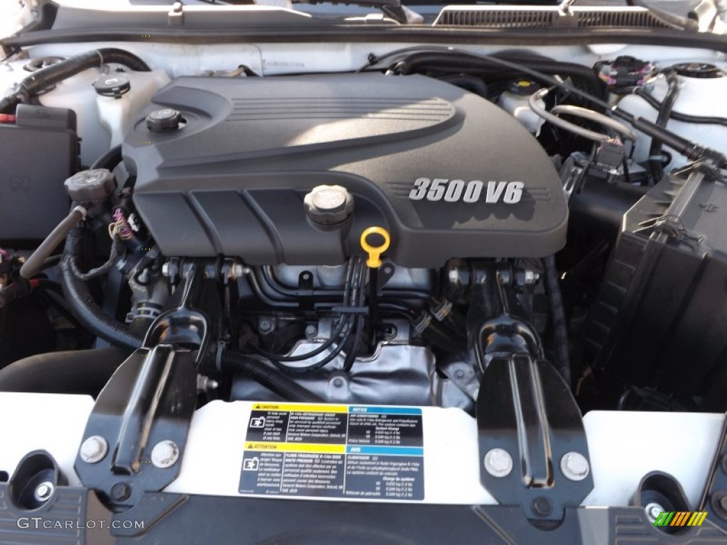 2010 Chevrolet Impala LT Engine Photos